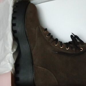 Just fab boots new in box